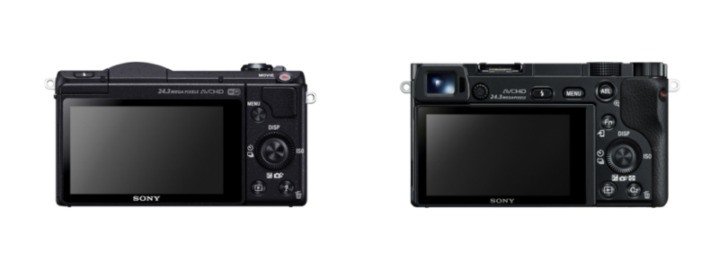 後ろから見た状態。左がα5100、右がα6000