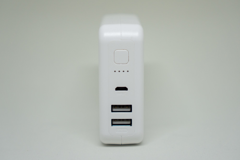 「RAVPower モバイルバッテリー 充電器 6700mAh RP-PB125」の外観