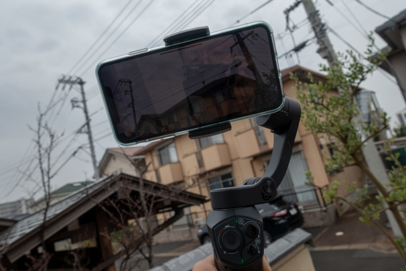 「Snoppa Atom (アトム)スマートフォン3軸ジンバル」レビュー