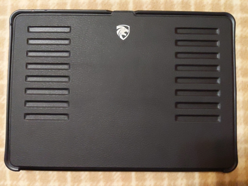 ZUGU CASE 表面