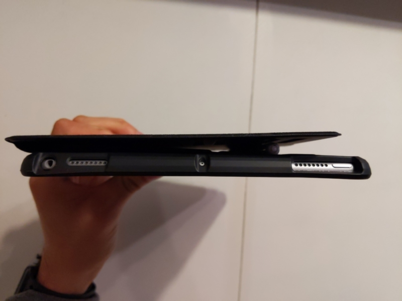 Apple Pencilを収納したままだと持ちにくい