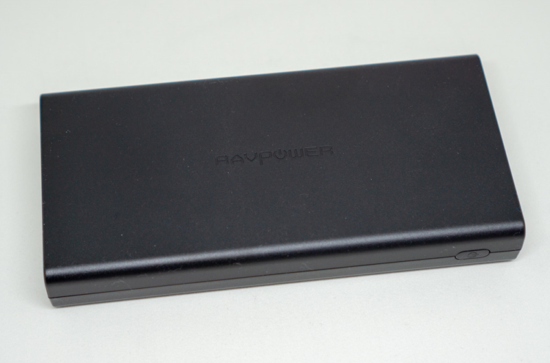 RAVPower 20100mAhモバイルバッテリー(RP-PB159)」本体