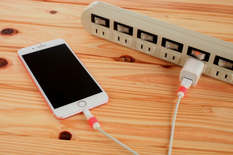充電と言えばケーブル接続が基本