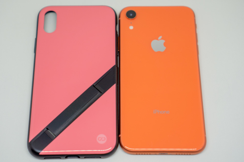 iPhone XRコーラルと比較