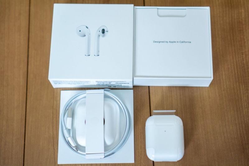 第2世代AirPodsの同梱品