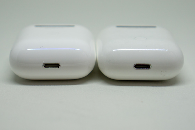 第1世代AirPodとの比較(ポート)