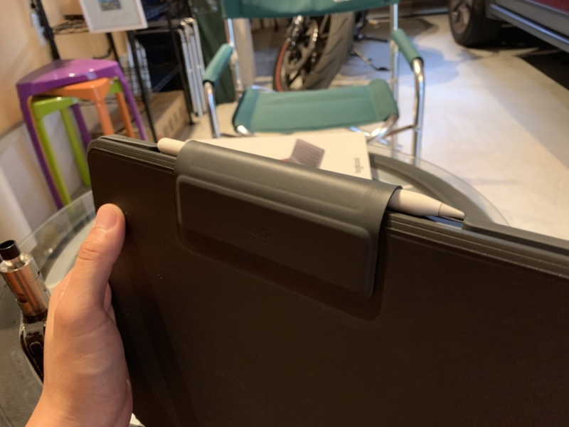 磁気ラッチのお陰でApple Pencil損失リスクを低減
