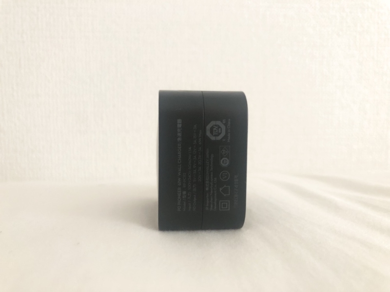 RAVPower 「RP-PC112」裏面