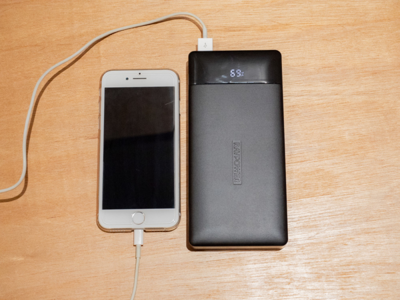 RAVPowerRP-PB172でiPhone7を充電