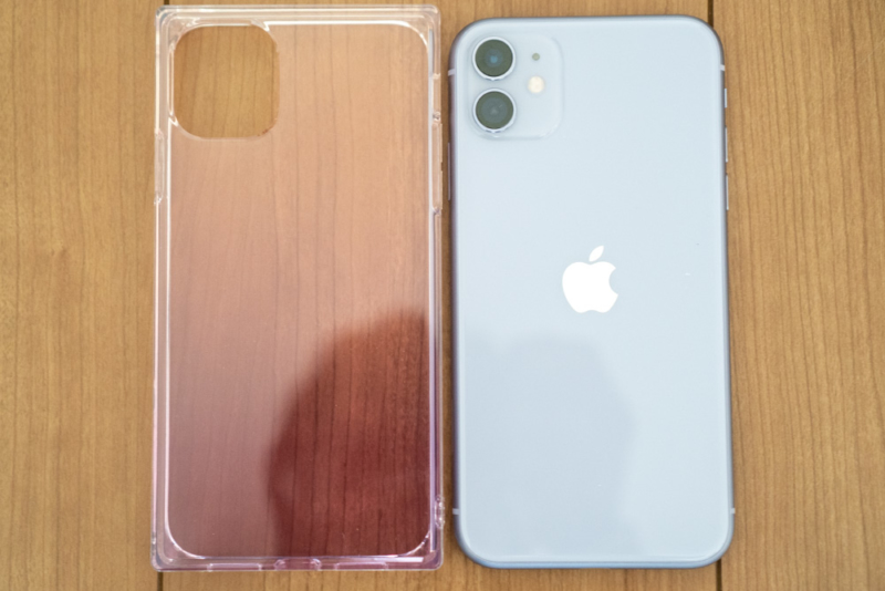 装着前のiPhone 11