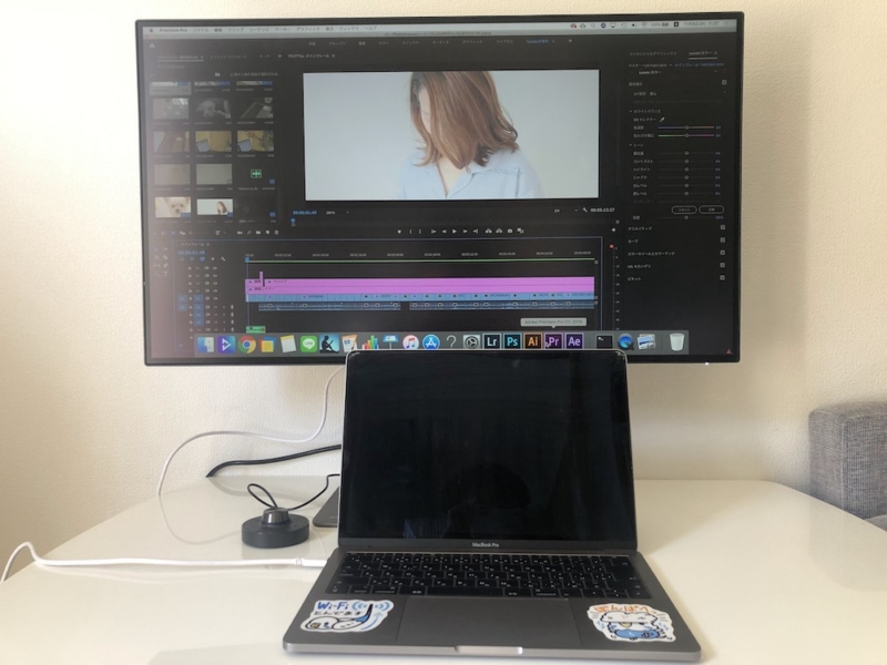 BenQ「PD3220U」設置イメージ