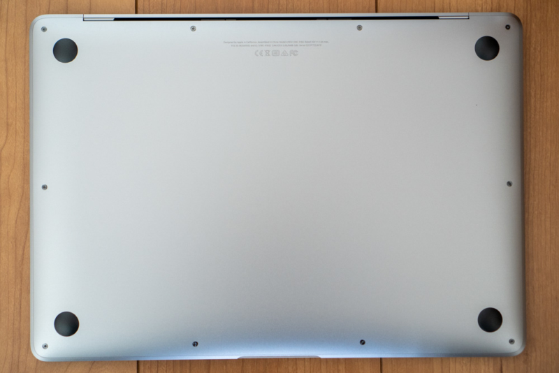 MacBook Air裏面