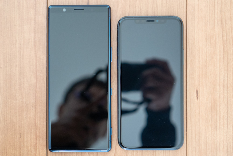 iPhone 11 ProとXperia 5の比較