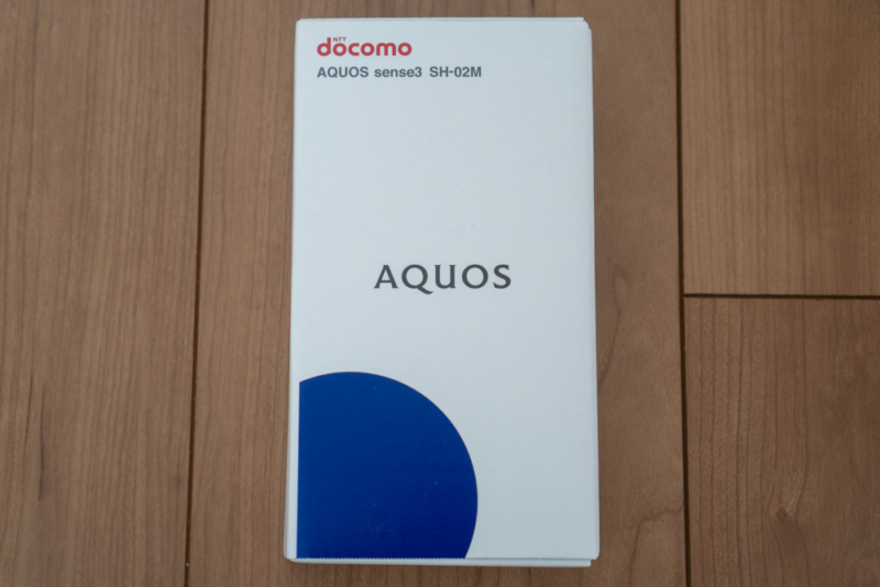 AQUOS sense3のパッケージ