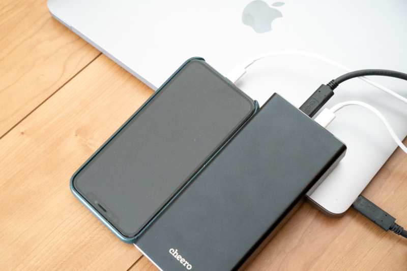 「cheero Power Plus 5 Premium 20000mAh with Power Delivery 60W」レビュー