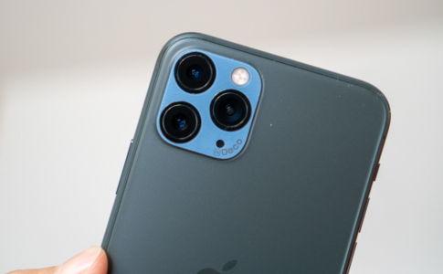 iPhone 11シリーズ用「i's Deco(アイズ デコ)」レビュー
