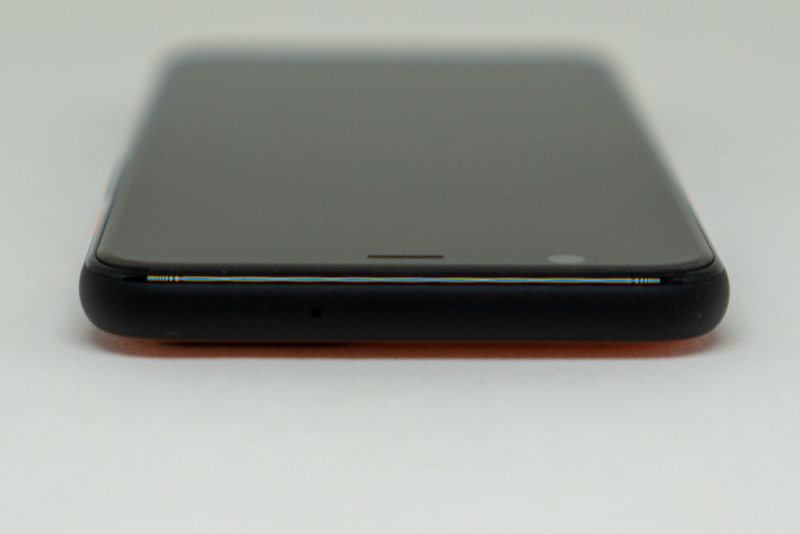 Pixel 4上部