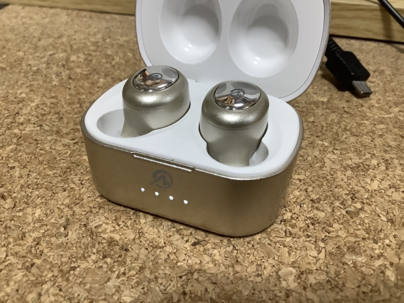 充電中LED発光