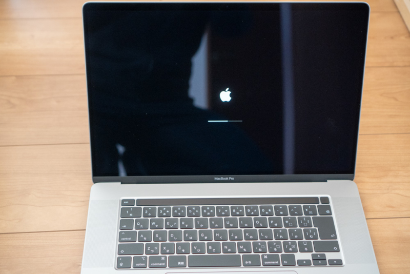 16インチMacBook Pro