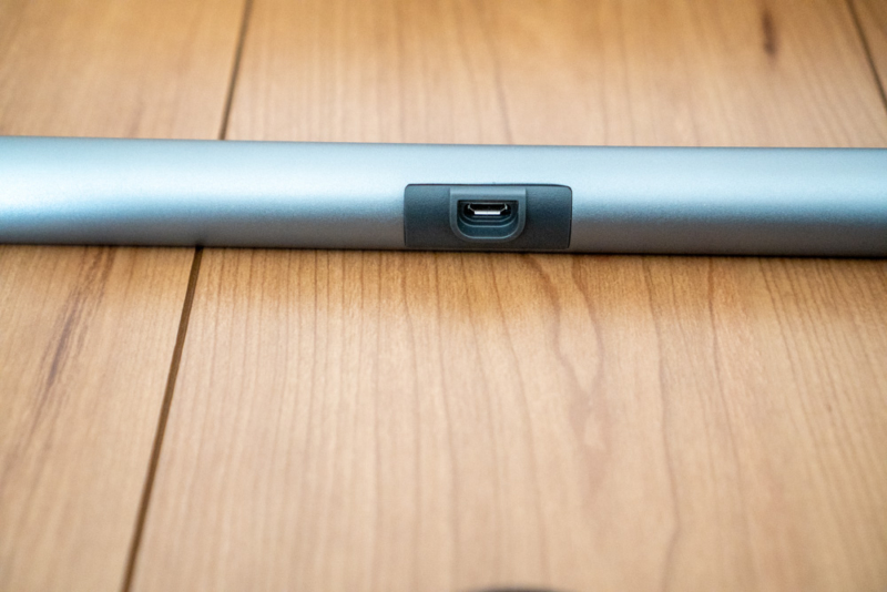 本体側はmicro-USB