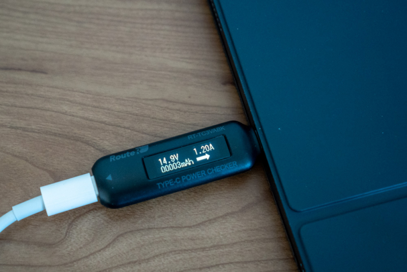 iPad Proを充電