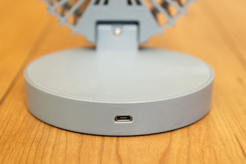 本体側の給電はmicro-USB