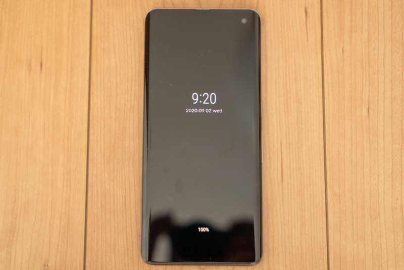 arrows 5G F-51A本体前面