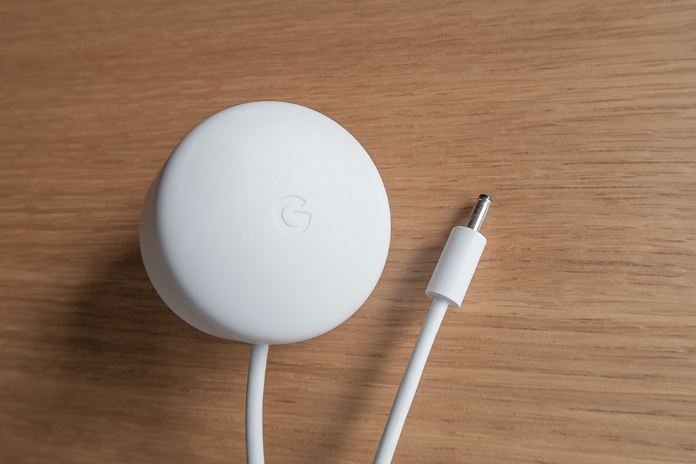 Google Nest Miniの電源コード