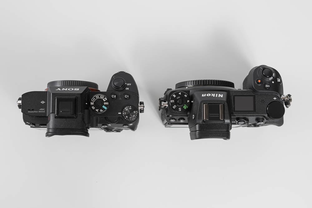 Nikon Z6 SONY α7RⅢとの比較