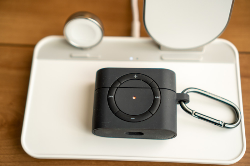 AirPods Proを充電
