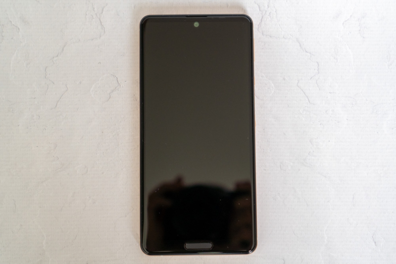 AQUOS sense3本体前面