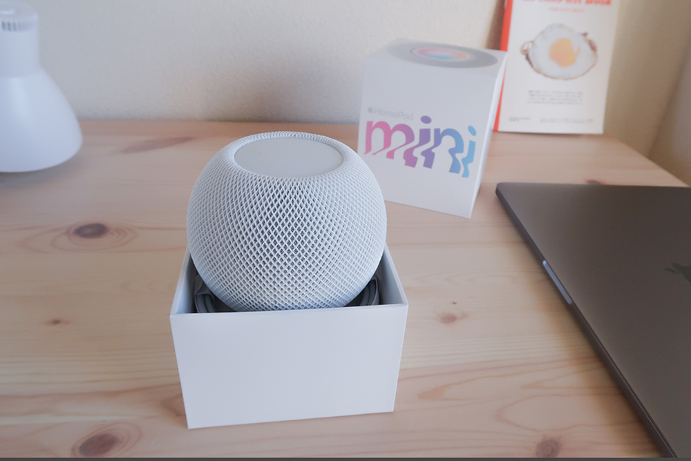 箱に入ったHomePod mini