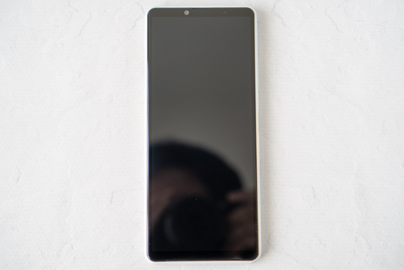 Xperia 10 III本体前面