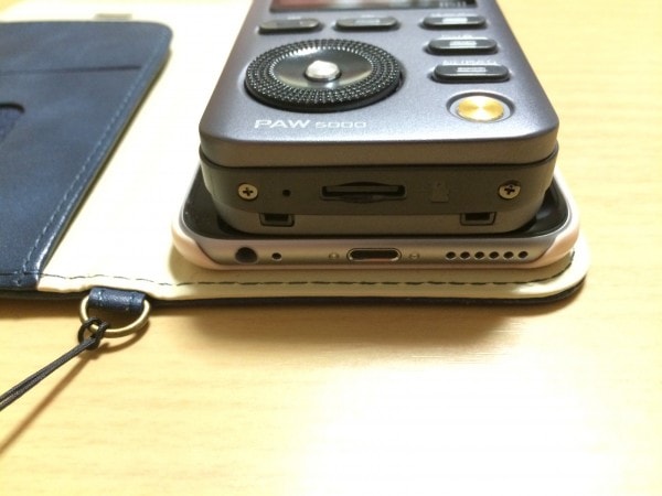 iPhone 6sとの厚さを比較