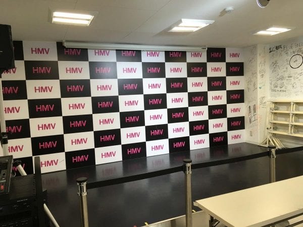 HMV広島本通のステージ
