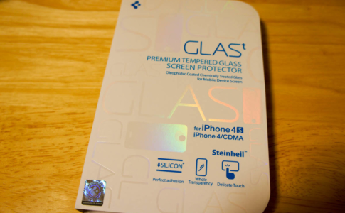 iPhone 4S時代に登場した初代保護ガラス『GLAS.t』