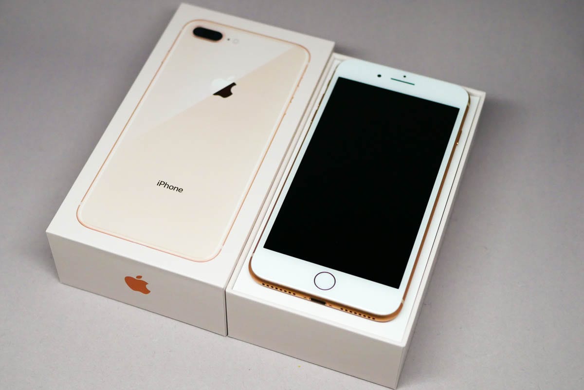 スマートフォン/携帯電話 スマートフォン本体 iPhone 8 Plusゴールド開封レポート！女性人気の高い淡い色が魅力 