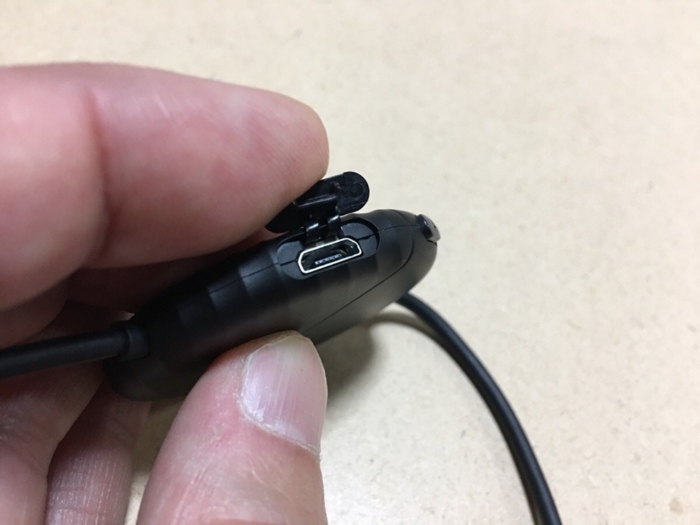 micro USB 充電端子