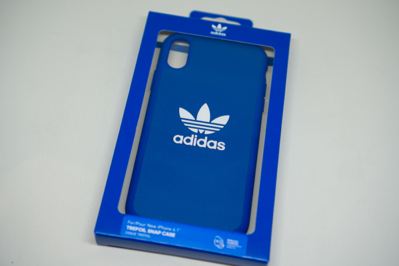 adidas Originals Moulded case iPhone XRブルーパッケージ