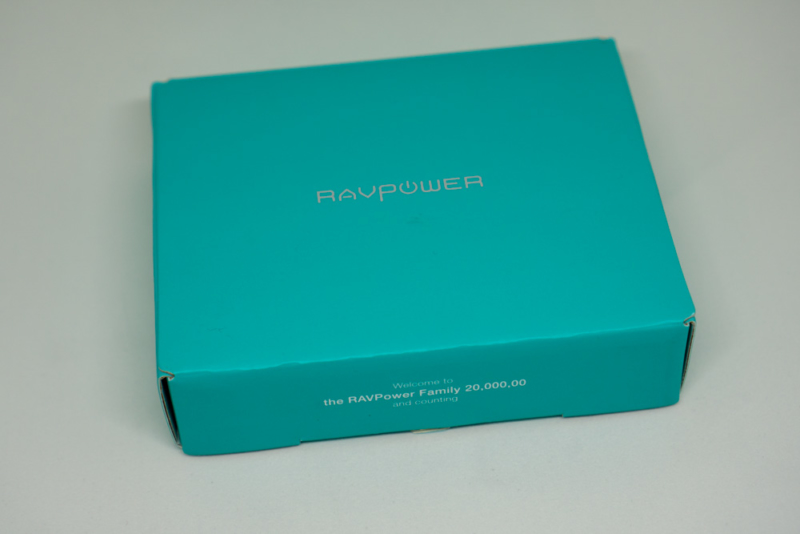 「RAVPower モバイルバッテリー 充電器 6700mAh RP-PB125」のパッケージ