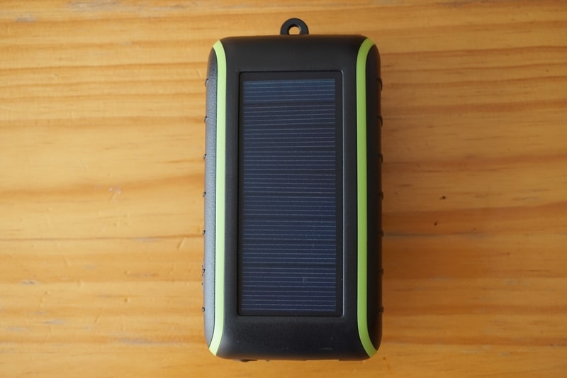 【Chargi-Q mini（チャージックミニ）ソーラーチャージャー モバイルバッテリー 】ソーラーパネル