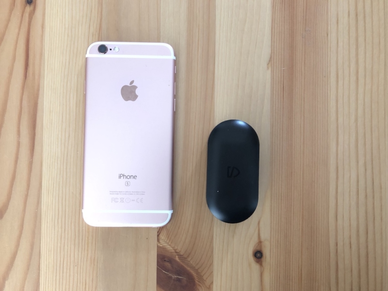 TruePods Bluetooth イヤホンのサイズ感 iPhoneと比較