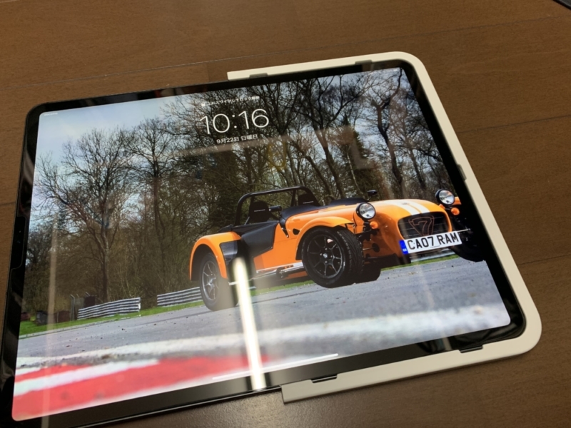 Nimaso「iPad Pro 12.9インチ用 強化ガラス液晶保護フィルム ガイド枠付き」レビュー