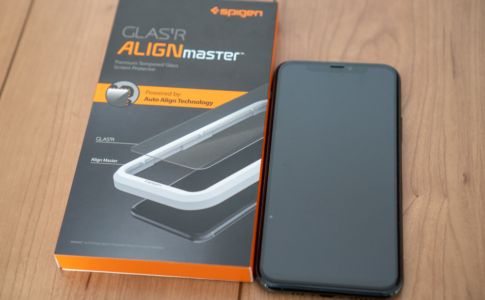 Spigen iPhone 11 Pro用全面保護ガラス「Glas.tR AlignMaster」レビュー
