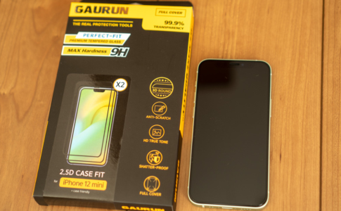 GAURUN iPhone 12・12 Pro 用 ガラスフィルム